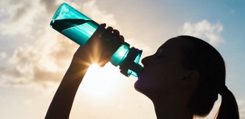 Medicinsko savjetovalište SDDH - Važnost nadoknade tekućine  tijekom ljeta