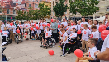 Zagreb u znaku solidarnosti – obitelji iz cijele Hrvatske za osobe s DMD